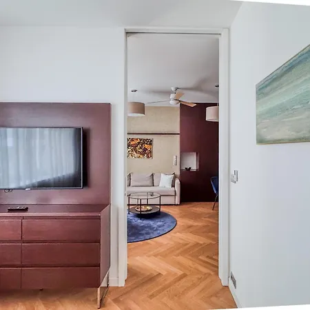 Luxury In Old Town